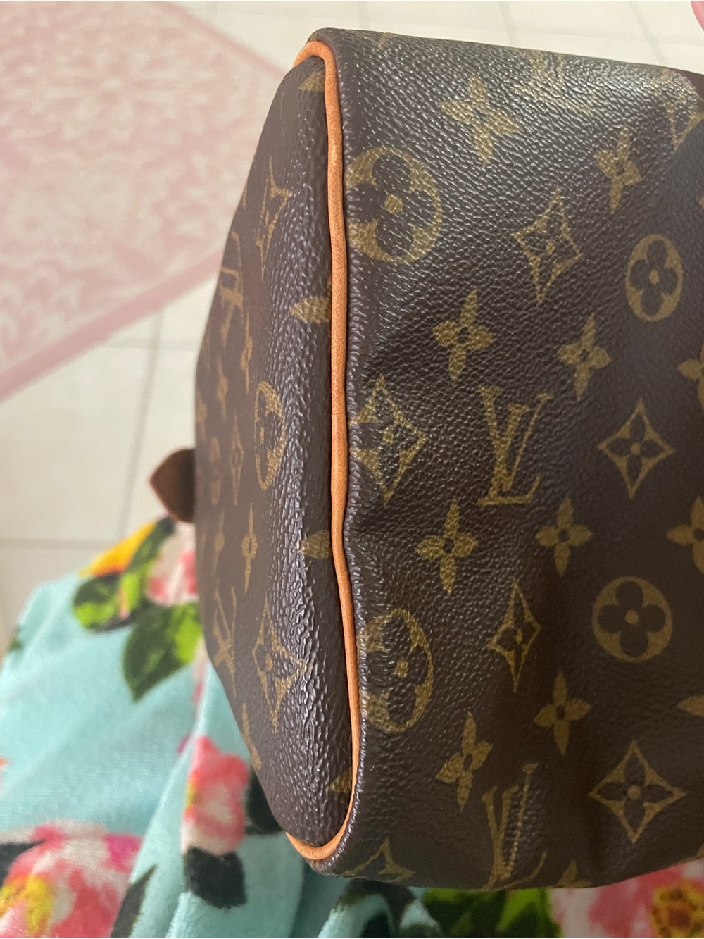 Louis Vuitton Brown Speedy 25 Monogram Canvas Satchel with Tan Leather Trim - Picture 10 of 10
